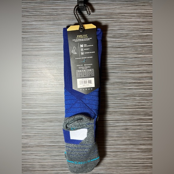 Stance Feel 360 Performance socks with Infiknit- Medium - Picture 2 of 2